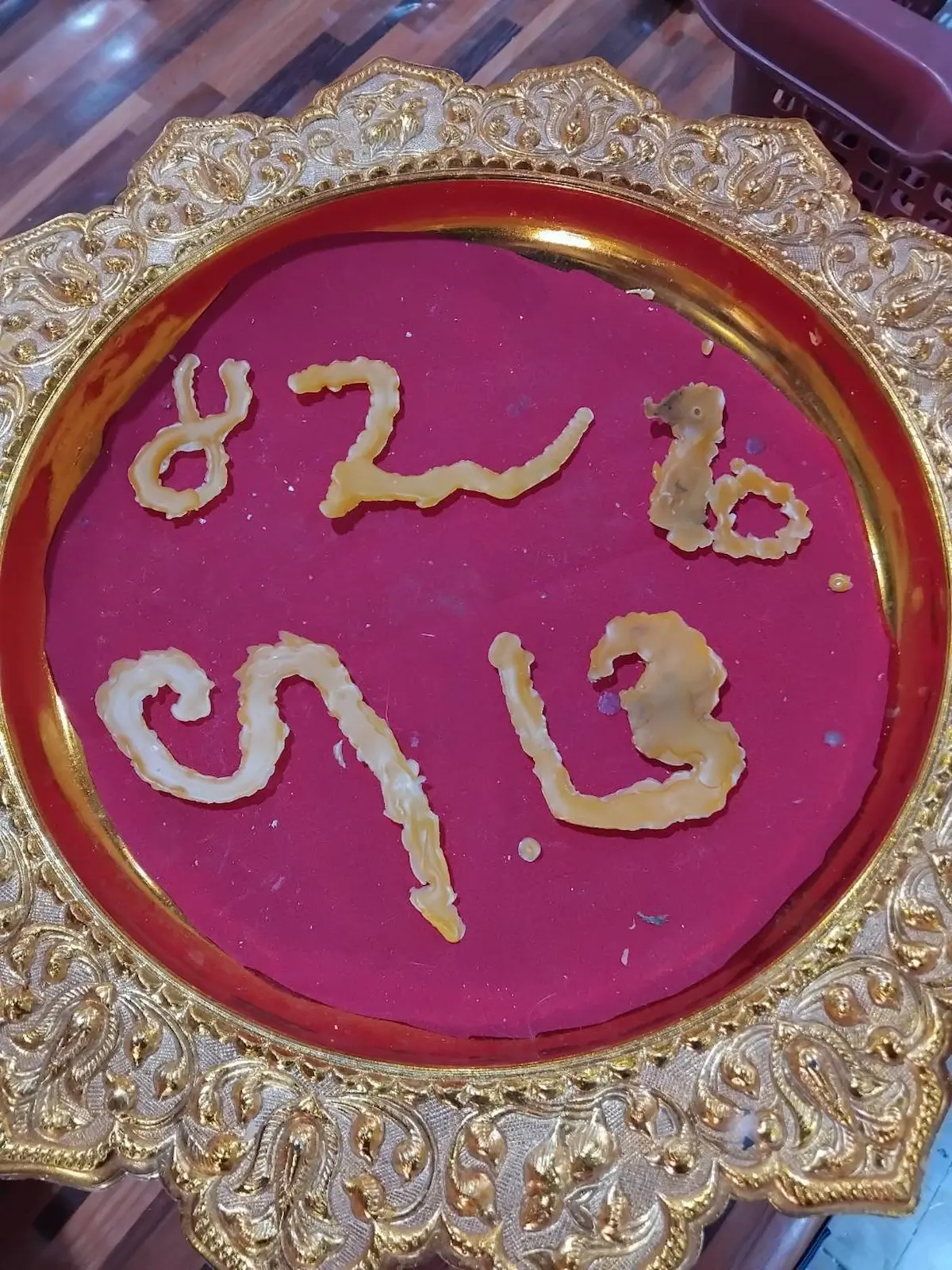 ส่องเลขเด็ดงวดวันที่ 16 กุมภาพันธ์ 2568 จาก 7 วัด